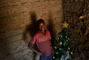 Gabriel Silva nunca tuvo un árbol de Navidad en su casa hasta este año