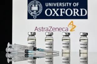 "Estoy muy seguro de que tenemos una vacuna que es eficaz", dijo un alto ejecutivo de AstraZeneca, Menelas Pangalos, en una entrevista
