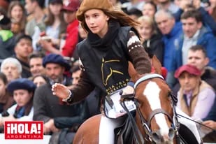 Princesa criolla. Myla, la hija de Adolfo Cambiaso y María Vázquez, debutó presentando los caballos de su papá en La Rural