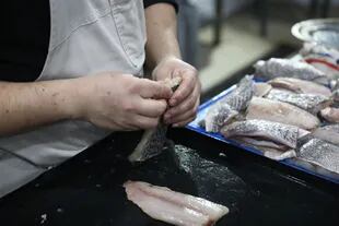La pesca blanca está reemplazando al salmón en muchos platos