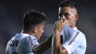 Brian Mansilla festeja su gol ante Ríonegro Águilas