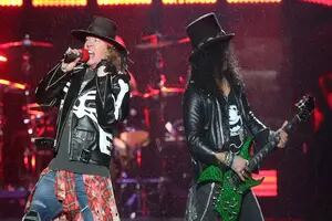 Guns N' Roses, entre shows por streaming y memes políticos
