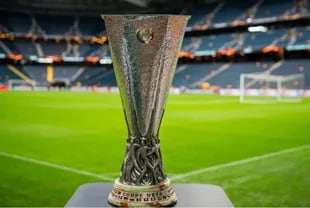 El trofeo de la Europa League que tendrá un nuevo dueño