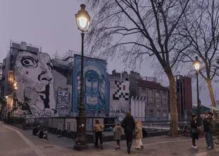 La obra más grande que se conoce del artista está en la Plaza Stravinsky, junto al centro Pompidou