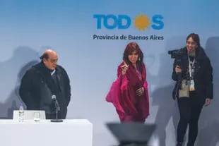 Juan José Mussi (izq.) en el acto con Cristina Kirchner