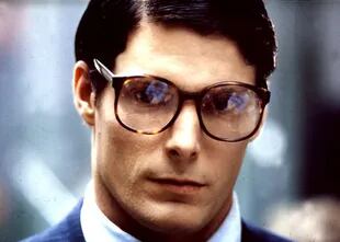 Christopher Reeve como Clark Kent