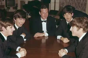 El día que el “quinto Beatle” logró firmar el contrato más importante de la banda