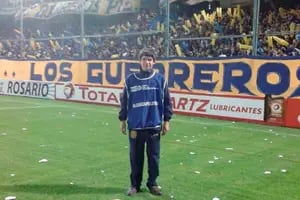 Quién es Lautaro Blanco: de alcanzapelotas a jugador fanático de Rosario Central y una pérdida por el covid
