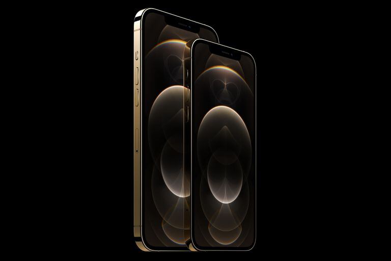 El nuevo iPhone 12 Pro tiene una pantalla de 6,1 pulgadas; el iPhone 12 Pro Max, de 6,7 pulgadas