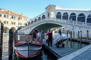 Los canales de Venecia empezaron a tener movimiento