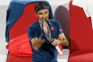 ATP de Dubai: Roger Federer inició la búsqueda de su título número 100
