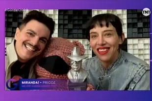Los Miranda!, Ale Sergi y Juliana Gattas, con su premio 