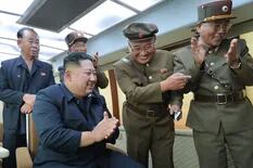 Kim Jong-un supervisó la prueba de una “nueva arma” de Corea del Norte