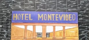 Una de las pinturas de Roberto Plate sobre "El uruguayo", de Copi, otro "invitado" a la muestra antológica organizada en Ciclo