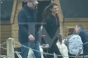 Publican un video de Kate Middleton de compras con el príncipe Guillermo