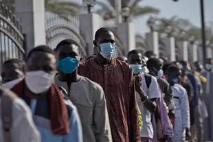 Miles de personas asisten a la peregrinación a Senegal a pesar del Covid-19