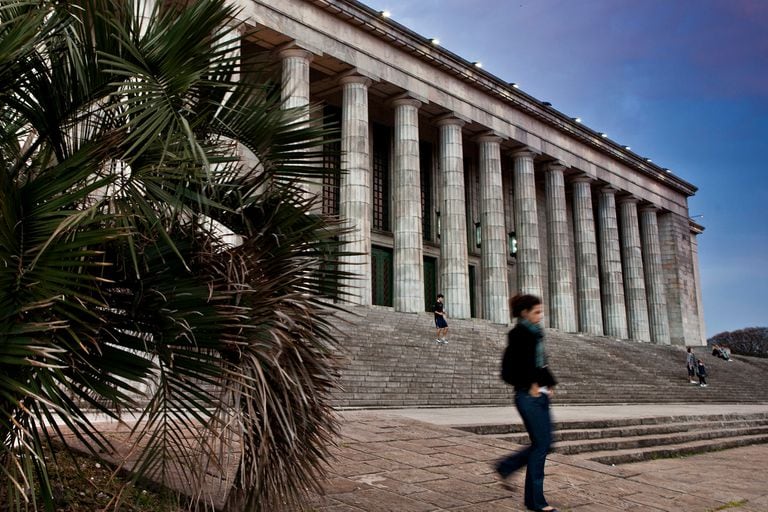 El tiempo en la Ciudad Autónoma de Buenos Aires será agradable en este lunes 30 de agosto. En foto: Facultad de Derecho de la UBA.