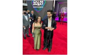 Camilo y Evaluna en la alfombra roja de los Latin Grammy 2021 en Las Vegas, Estados Unidos (Crédito: Twitter)