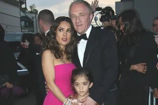 Salma Hayek y Francois-Henri Pinault con su hija, Valentina