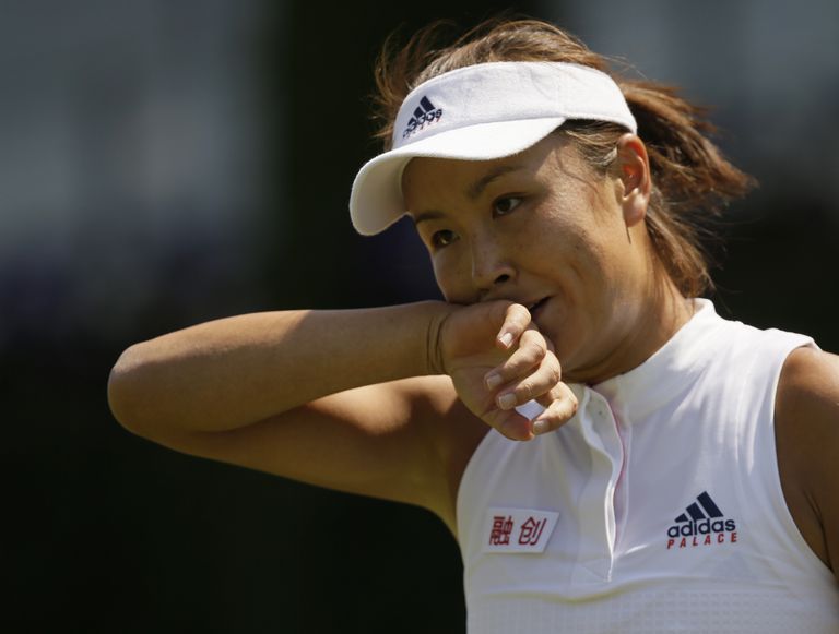 La WTA cree que la tenista china está siendo presionada para aparentar normalidad