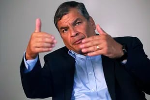 L'ex presidente dell'Ecuador Rafael Correa 