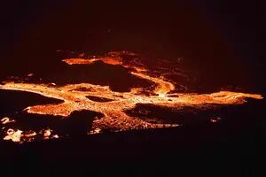 Impactantes imágenes del volcán Fagradalsfjall que entró en erupción en Islandia
