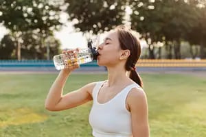 La cantidad exacta de agua que debes beber, según tu peso