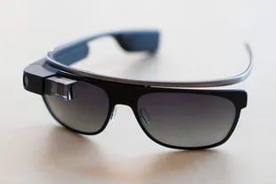 Para el responsable del laboratorio de investigación y desarrollo, Google Glass aún no estaba listo y acaparó demasiado la atención de la industria y el público