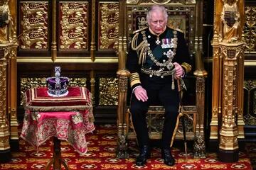 Carlos, Príncipe de Gales, asiste a la apertura estatal del Parlamento en la Cámara de los Lores. Por primera vez en más de medio siglo, la nueva sesión del Parlamento británico se inaugurará sin la reina Isabel II, el 10 de mayo de 2022