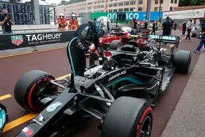 F. 1. Tras cuatro días, Mercedes logró quitar la rueda y supo qué falló en Mónaco