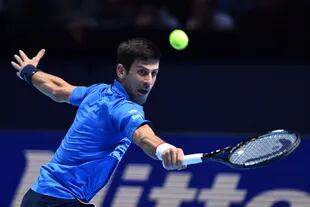 El serbio Novak Djokovic, número 1 del mundo y gran favorito para lograr el trofeo en el ATP Finals; este lunes debutará en el O2 Arena frente a Schwartzman.