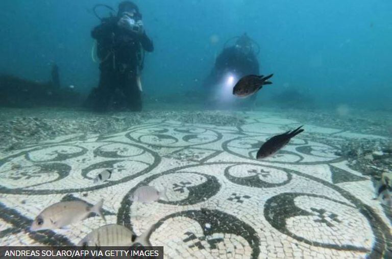 Les mosaïques impressionnantes de Baiae sont menacées par la vie marine, qui peut casser des objets