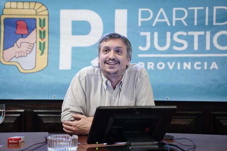 Máximo Kirchner presides over the Buenos Aires PJ;  led its first party council meeting in December