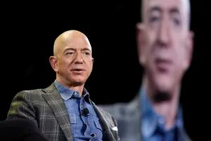 Jeff Bezos: fundó Amazon y es uno de los dueños de Internet, pero su sueño es colonizar el espacio