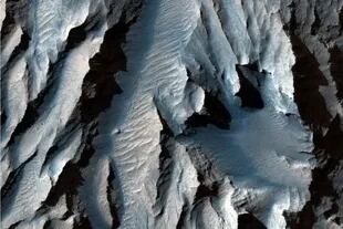 Esta es la zona de Tithonium Chasma, una parte de Valles Marineris