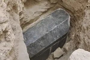 Abrieron un sarcófago egipcio de 2000 años y lo que encontraron fue espeluznante