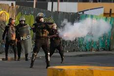 Perú confirma la primera muerte en Lima, tras violentas protestas
