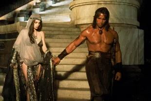 Schwarzenegger y Valérie Quennessen en uno de los momentos decisivos de la película
