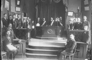 La comisión instaladora de la Logia Unión Justo, número 206. 1901.