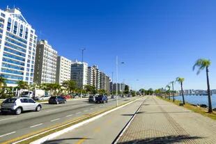 La avenida  Beira Mar Norte en Florianópolis