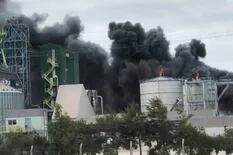 Córdoba. Así se registró un incendio en la mayor planta de etanol del país