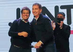 Los candidatos Diego Santilli y Facundo Manes comparten lista luego de haber competido en internas en las PASO