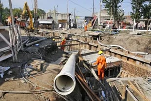 La construcción, uno de los sectores más afectados, no pudo ser rescatada por la obra pública