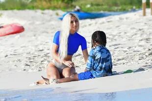 Kim Kardashian y su hijo Saint en las Islas Turcas y Caicos