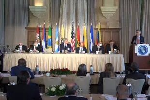 Mauricio Macri participó en un evento organizado por el Instituto Interamericano para la Democracia (IID)