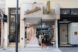 La tienda Amalia, especializada en blanquería y ropa para bebé, en Calle Arenales al 1200