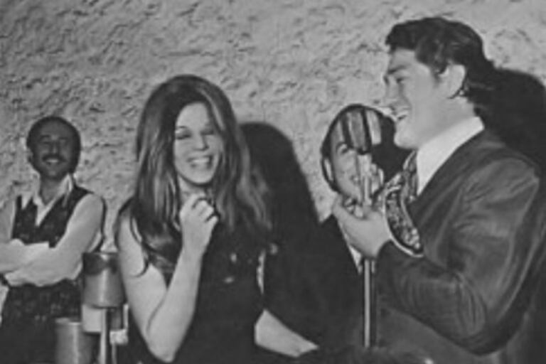 Ringo se consagró a nivel nacional en la categoría peso pesado un 4 de septiembre de 1965, pero jamás dejó de divertirse: Susana Giménez lo acompaña al micrófono 