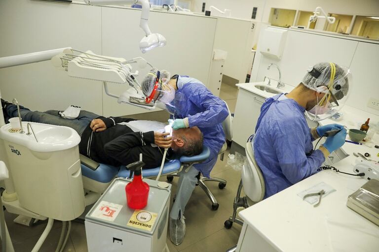 El trabajo de los odontólogos durante la pandemia
