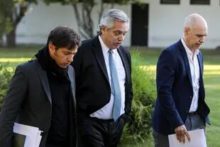Alberto Fernández junto a Axel Kicillof y Horacio Larreta, cuando gestionaban la pandemia en tándem