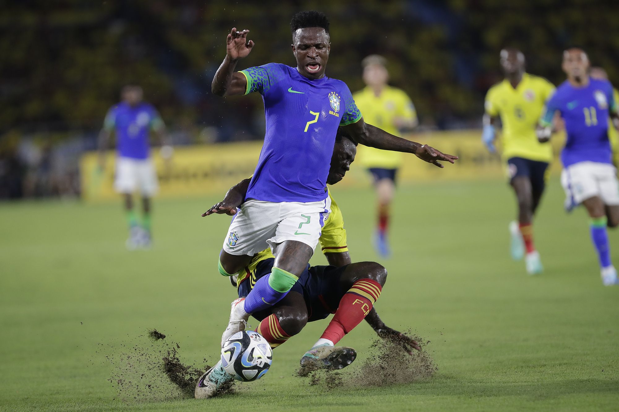 Eliminatorias: Brasil quedó preocupado por la lesión de Vinícius en la noche soñada de Luis Díaz para Colombia